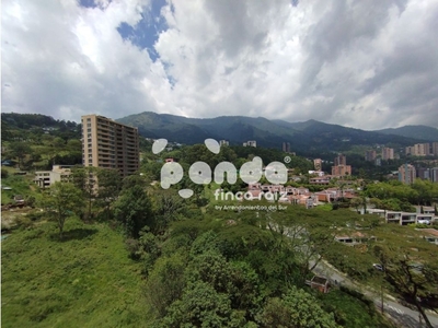 Piso exclusivo de 122 m2 en alquiler en Medellín, Departamento de Antioquia