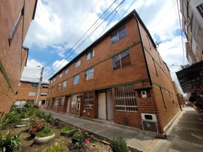 Casa en venta en Engativá, Bogotá, Cundinamarca | 52 m2 terreno y 51 m2 construcción