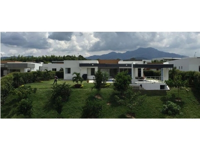 Casa de campo de alto standing de 1602 m2 en venta Pereira, Departamento de Risaralda