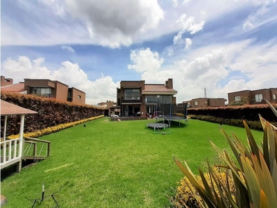 Casa de campo de alto standing de 3 dormitorios en venta Cota, Cundinamarca