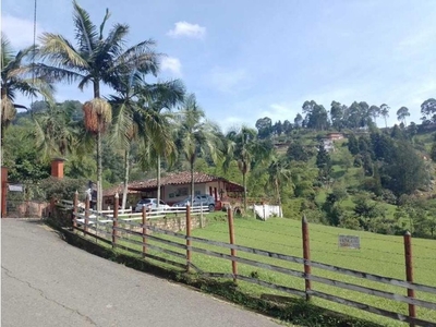 Cortijo de alto standing de 6500 m2 en venta Medellín, Departamento de Antioquia