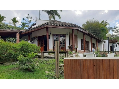 Vivienda exclusiva de 697 m2 en venta Envigado, Colombia