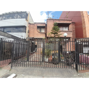 Apartamento En Arriendo En Bogotá Salitre. Cod 112617