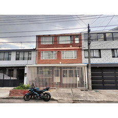 Apartamento En Arriendo En Bogotá Santa Rita-puente Aranda. Cod 111961
