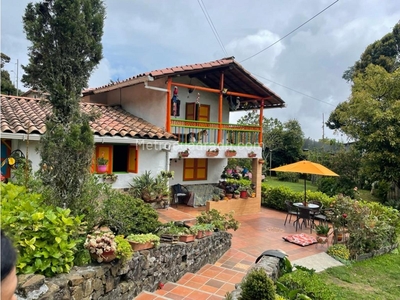 Casa en Venta, Santa Elena