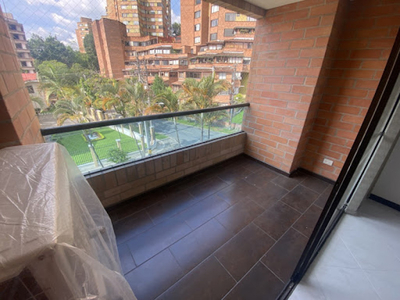 Apartamento en Arriendo en Centro, Envigado , Antioquia