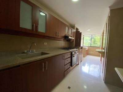 Apartamento en renta en El Poblado, Medellín, Antioquia | 160 m2 terreno y 160 m2 construcción