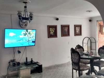 Casa en venta en Robledo