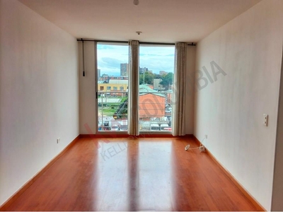 Vendo magnífico apartamento - Cantalejo-3 habitaciones, piso 5