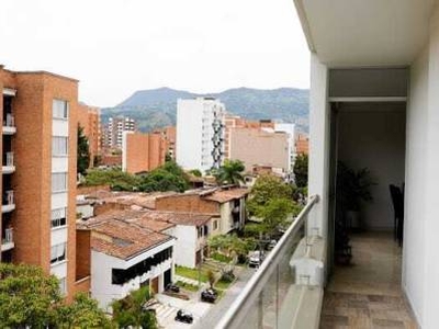 Apartamento en venta en Laureles, Medellín, Antioquia