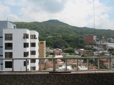 Apartamento en venta en Granada, Cali, Valle del Cauca