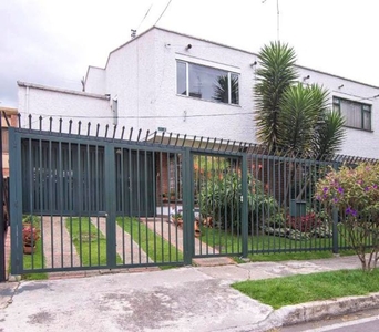 Casa en Venta en Pontevedra Bogotá