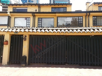 Alquilo casa ubicada en Santa Barbara Central, en el norte de Bogotà
