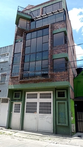 Edificio de Apartamentos en Venta, Plazuelas Del Virrey