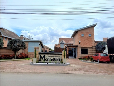 Casa en Venta, Montebello