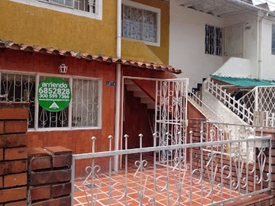 Casa en arriendo en Comuna 11 Sur