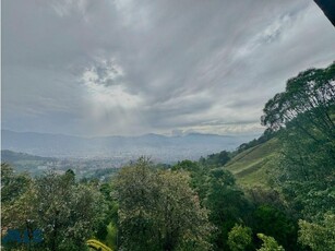 Vivienda de alto standing en venta Envigado, Departamento de Antioquia