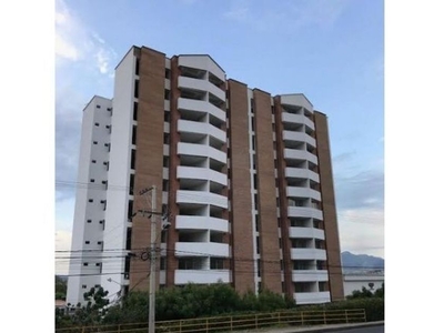 Apartamento en arriendo Avenida 4a, Prados Del Este, Oriental, Cúcuta, Norte De Santander, Col