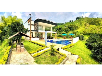 Casa de campo de alto standing de 10000 m2 en venta Manizales, Departamento de Caldas