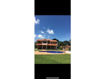 Casa de campo de alto standing de 1700 m2 en venta Pereira, Departamento de Risaralda
