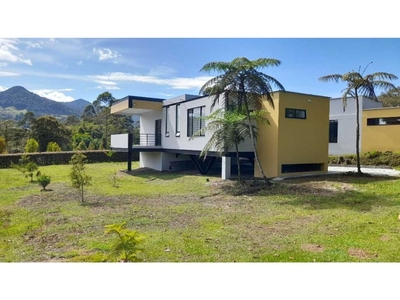 Casa de campo de alto standing de 2514 m2 en venta Rionegro, Colombia