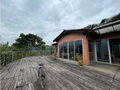 Casa de campo de alto standing de 3 dormitorios en venta La Estrella, Departamento de Antioquia