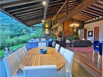Casa de campo de alto standing de 3000 m2 en venta Yumbo, Colombia