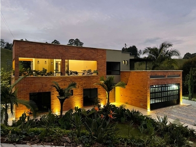 Casa de campo de alto standing de 3945 m2 en venta Rionegro, Departamento de Antioquia