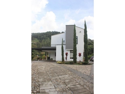 Casa de campo de alto standing de 4 dormitorios en venta Caldas, Departamento de Antioquia