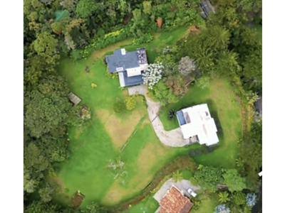 Casa de campo de alto standing de 6500 m2 en venta Envigado, Departamento de Antioquia