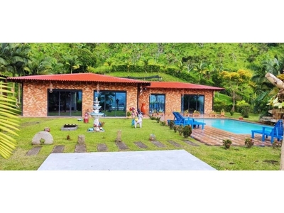 Exclusiva Casa rural de 19200 m2 en venta La Vega, Cundinamarca