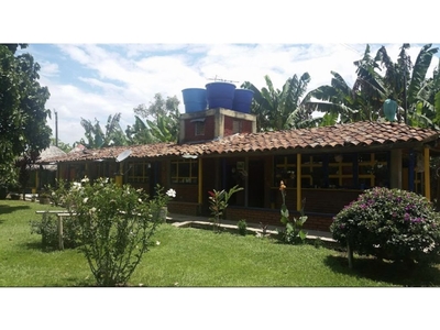 Exclusivo hotel en venta Montenegro, Colombia