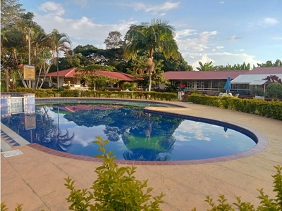 Hotel de lujo de 12600 m2 en venta Montenegro, Colombia