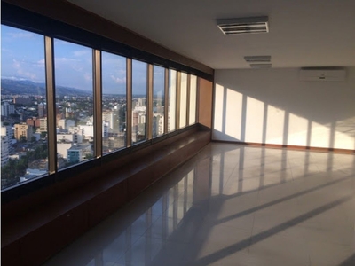 Exclusiva oficina de 325 mq en alquiler - Cali, Colombia
