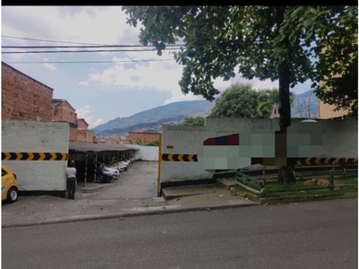Terreno / Solar de 702 m2 en venta - Medellín, Colombia