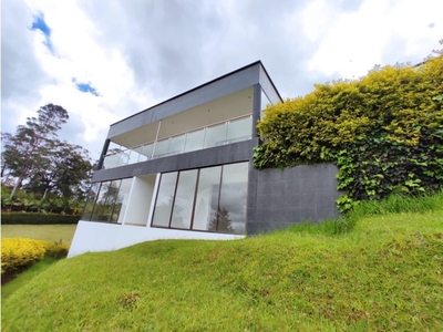 Vivienda de alto standing de 2528 m2 en venta Carmen de Viboral, Colombia