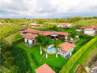 Vivienda de alto standing de 3200 m2 en venta Montenegro, Quindío Department