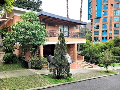 Vivienda de alto standing de 400 m2 en venta Medellín, Departamento de Antioquia