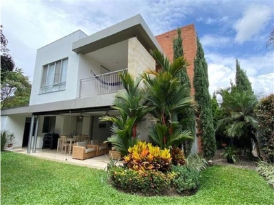 Vivienda de alto standing de 621 m2 en venta Cali, Colombia