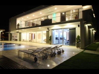 Vivienda exclusiva de 1574 m2 en venta Puerto Colombia, Colombia