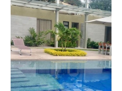 Vivienda exclusiva de 1900 m2 en venta Girardot, Colombia
