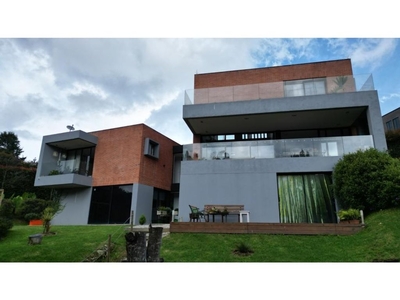 Vivienda exclusiva de 2861 m2 en venta Envigado, Colombia