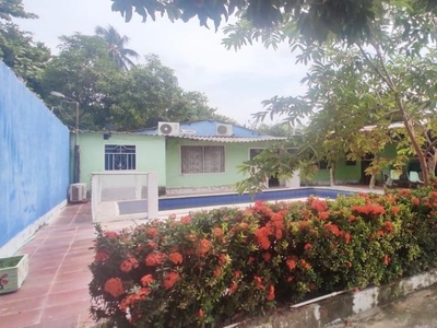 Casa en Venta en Centro, Santo Tomas, Atlántico