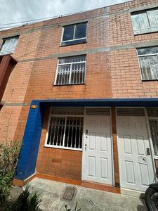 Casa En Venta En Bogotá Gran Granada. Cod 100703916