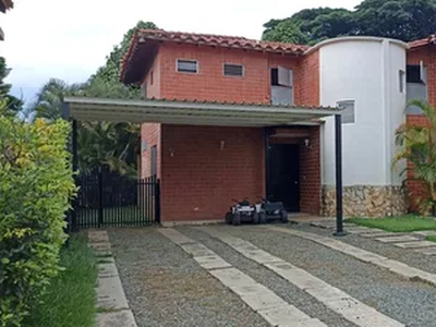 Venta Casa De 500mts2 En Condominio En Jamundí, Valle Del Cauca.10605.