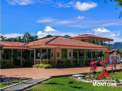 Exclusivo hotel de 14700 m2 en venta Pereira, Colombia