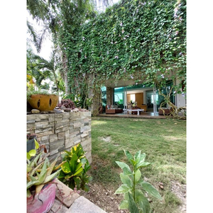 Vende Casa En Picacho Con Amplia Zona Verde