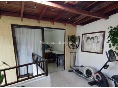 Casa en Venta, Ayura