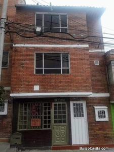 En venta excelente casa barrio la aurora sur 1 sector