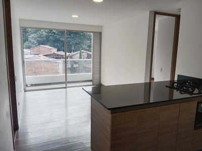 Apartamento En Arriendo Ubicado En Sabaneta Sector Prados (22656).